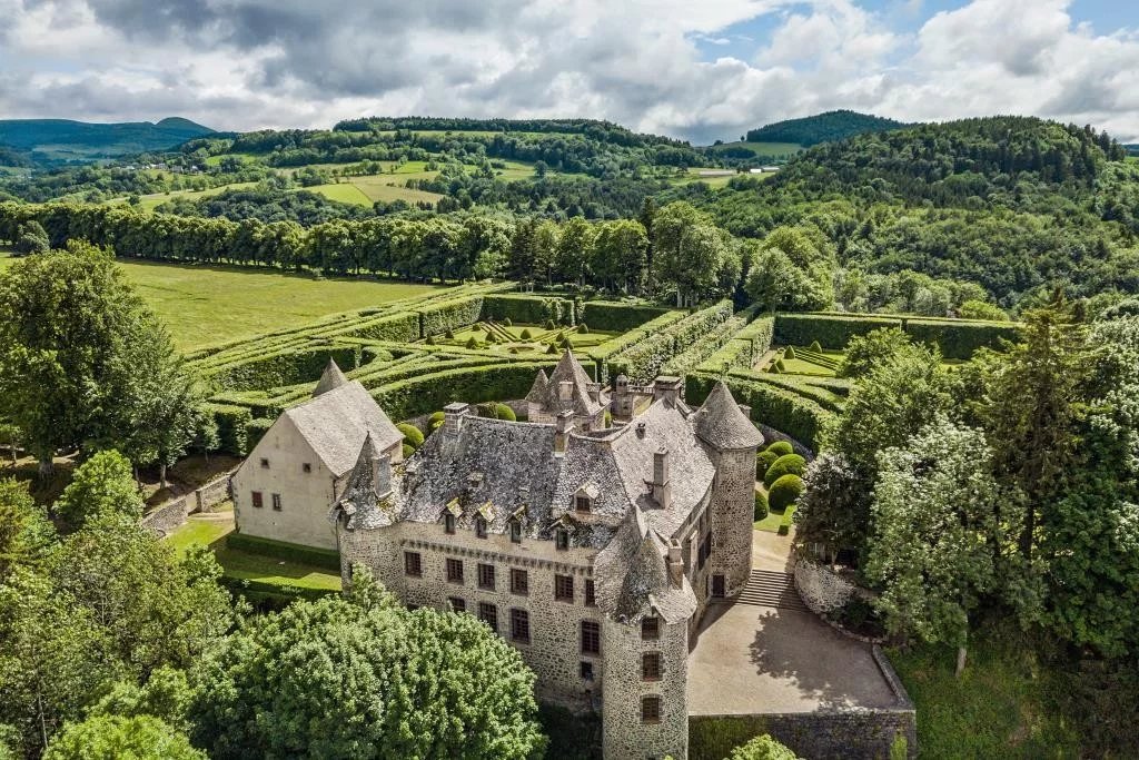 Vue du château de Cordès