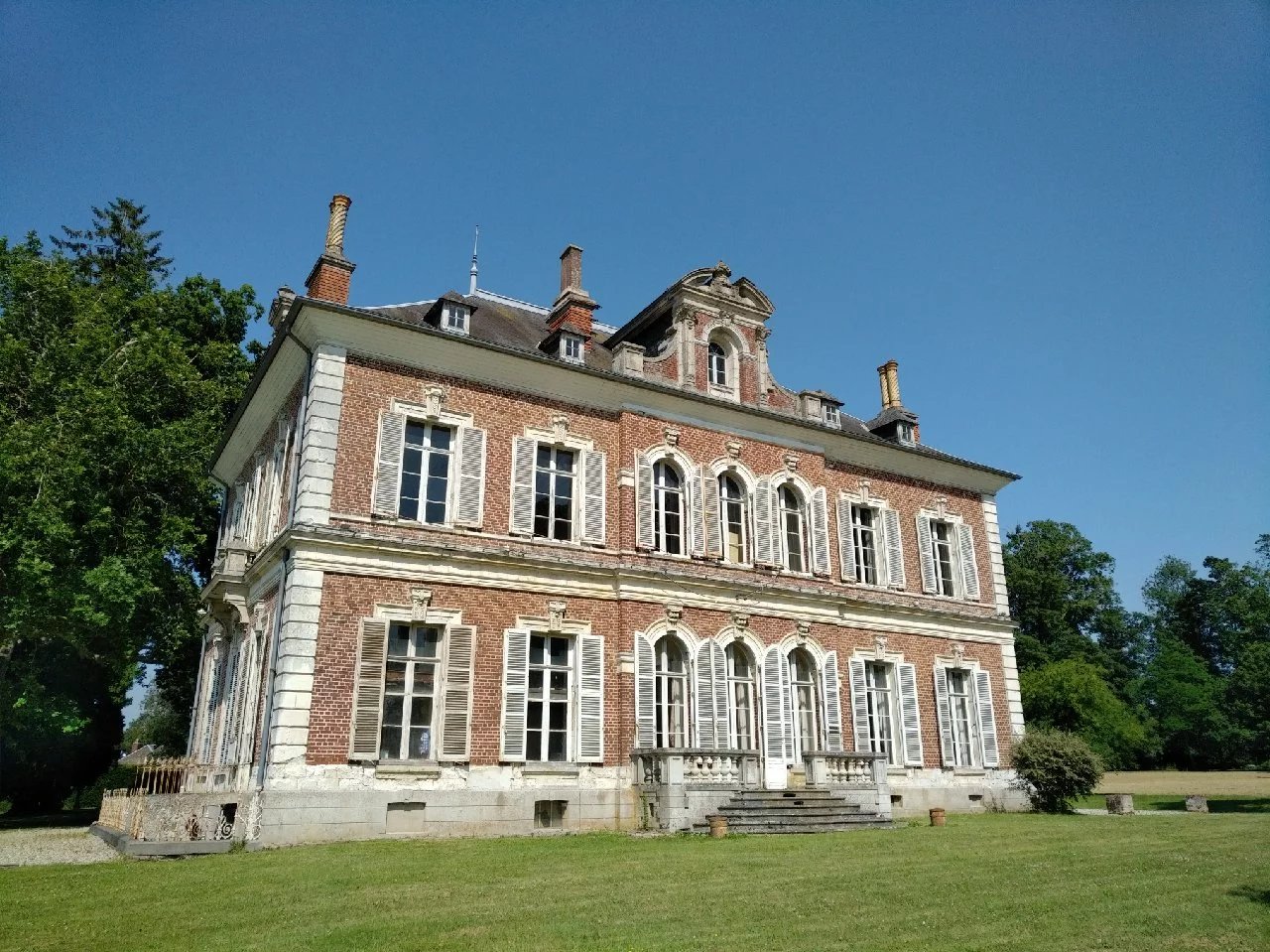 Buy Chateau Amiens (80), 12 rooms | Mercure Forbes Global Properties