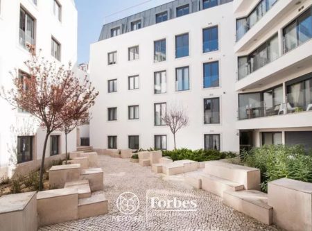 CENTRE LISBONNE – MAGNIFIQUE APPARTEMENT DANS UNE RESIDENCE LUXUEUSE - VLIA2027