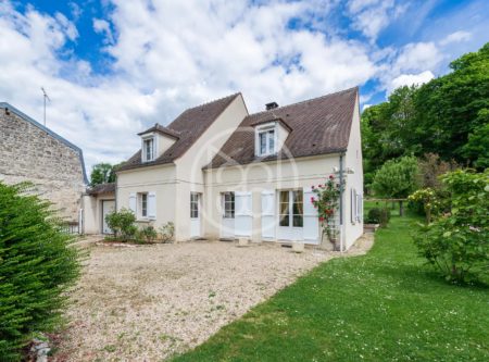 Oise – Country house with enclosed garden - 80609PI