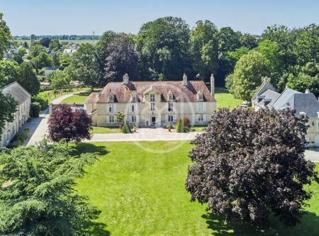 Near Caen – renovated 17th-century chateau and its commons - 20859NO
