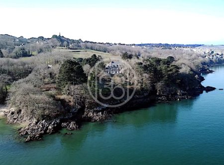 Brittany, manor house on the frontline of the sea - 20367BR