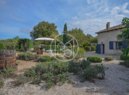 BEAUTIFUL RESTORED FARMHOUSE WITH SWIMMING POOL – LITTLE CAMARGUE BETWEEN MONTPELLIER AND NIMES - 19262LR