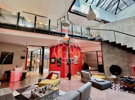 Magnifique loft de 412m² habitables, proche centre et commerces de ROYAT - 20956AU