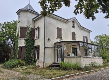 ECULLY – LE PERROLIER  – MAISON A RENOVER DE 260 M² habitables - 4833LY