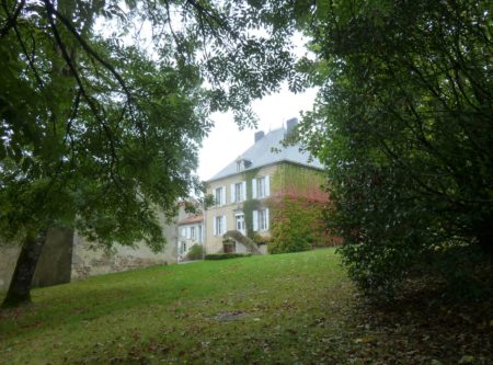 19th C. CHARACTER HOUSE WITH OUTBUILDINGS - 9993PO