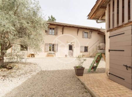 Val de Saône – Renovated Former Farmhouse of 372 m² - 4777LY