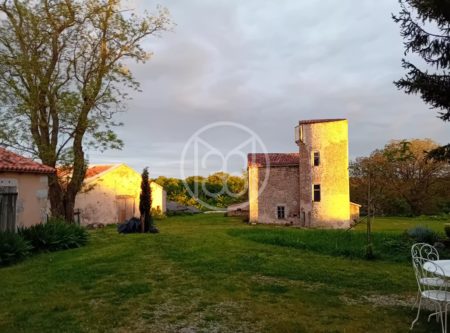 14th C. CHATEAU WITH A HOUSE - 9957PO