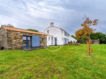 West of France, Noirmoutier – near the sea,  house with building plot - 2330VE