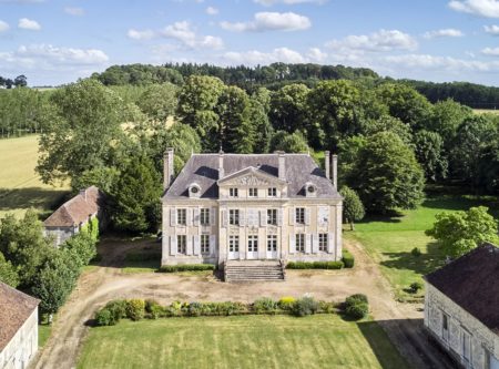 AU COEUR DU PERCHE – CHATEAU XVIIIe CLASSE MH - 20863NO