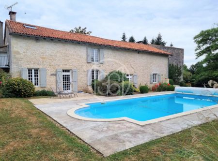 Logis 4 chambres et gite - 23234