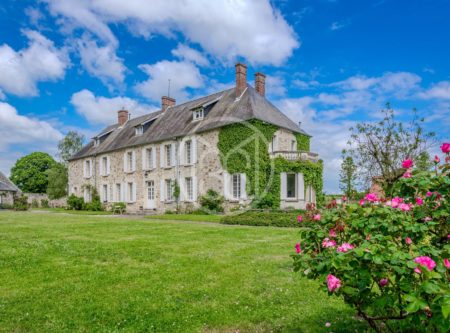 AISNE – MAISON DE MAÎTRE, DEPENDANCES ET PARC 2.9HA - 80610PI