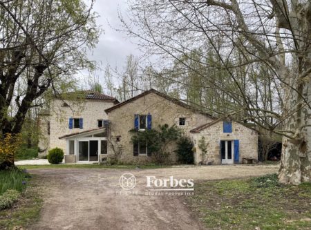 MOULIN XVIIÈME – 3 HA AVEC PISCINE ET DEPENDANCE – LOT-ET-GARONNE - 900978bx