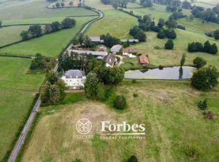 Domaine de 73 hectares libres avec château XIXe, bâtiments anciennement à usage d’accueil de public et activité de golf, maison indépendante… - 1706EL