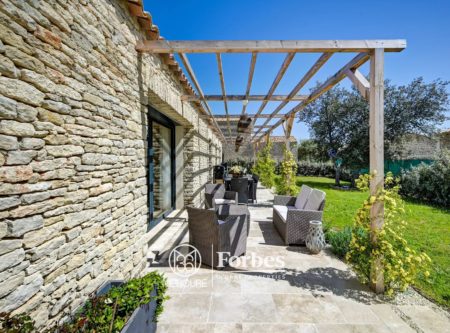 Charming dry-stone house in contemporary style. - 20721LR