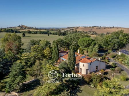 FAMILY HOME WITH A LOVELY VIEW ON THE VALLEY - 8895TS