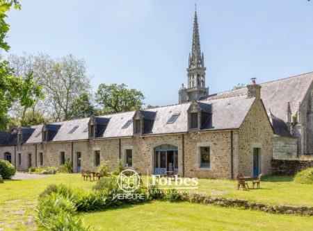 Brittany, near Quimper – attractive manor house, dated 1715 - 20755BR