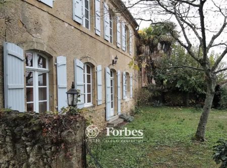 MAISON BOURGEOISE – VUE PANORAMIQUE - 8723TS