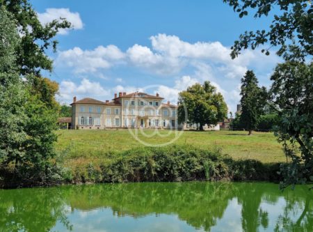 East of France, Loire , Plaine du Forez  – Equestrian property - 4838LY