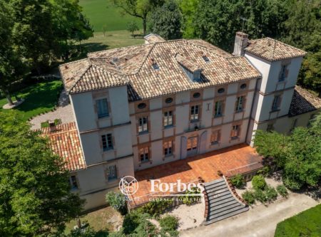 South of France, 19th century chateau, outbuildings and & pool - 8529TS