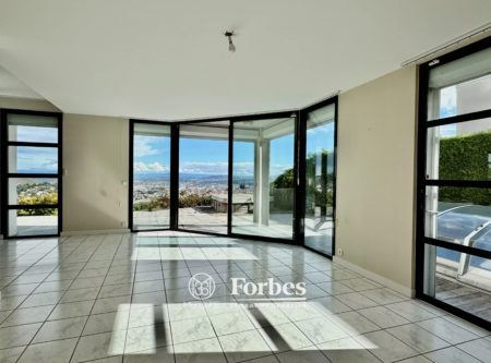 Architect-designed house with panoramic views, 4 bedrooms, terraces, swimming pool - 20623AU