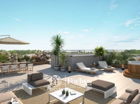 EXCEPTIONAL FLAT WITH ROOFTOP AND PARKING – PARC BORDELAIS - 900957bxA