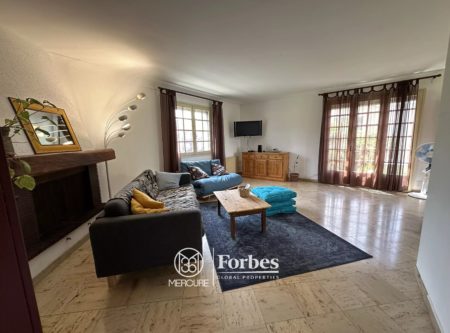 MAISON 192 M² – 8 CHAMBRES - 9948PO