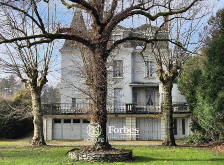 ISERE – MORESTEL – MAISON DE VILLE DE 261,65  M² SUR TERRAIN  DE 6 700 m² - 4864LY