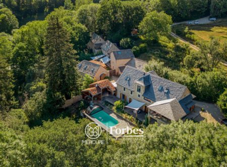 South of France, superb restored hamlet - 8695TS