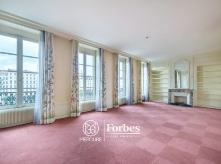 Appartement T5 de 165,70 m² à rénover – Quartier Ainay-Charité - 4819LY