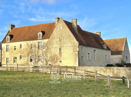 Near Falaise – restored XVIth Priory - 20767NO