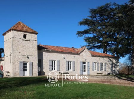 17TH CENTURY HOUSE WITH GÎTES AND OUTBUILDINGS NEAR AGEN - 901008bx