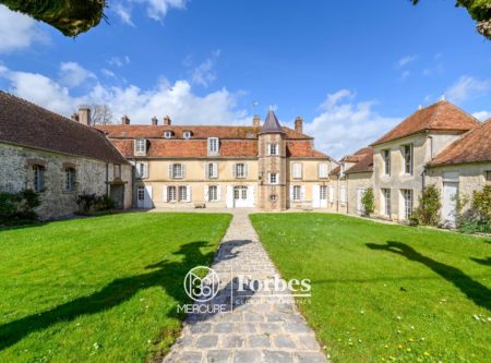 Ferté Gaucher – charming manor house - 20715IF