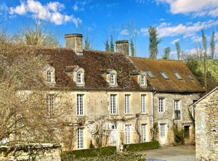 15 mn from Caen, authentic Manor House - 21104NO