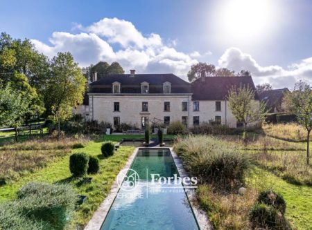 ORNE – PROPRIETE D’EXCEPTION RESTAUREE ENTOUREE DE 12 HA - 20953NO